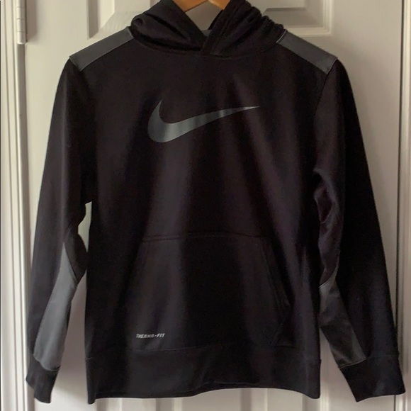 Nike Other - 🌺 Nike Black Therma-fit Hooded sweatshirt
